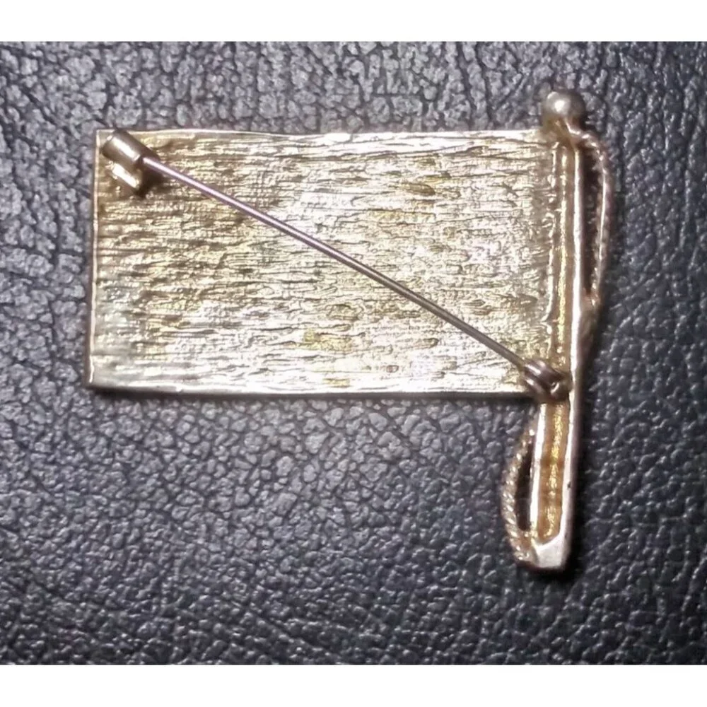 Enamel American Flag Lapel Pin USA Patriotic Silver Tone Hat Tie Tack Back VTG